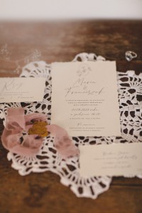 VINTAGE - zaproszenia w stylu retro z motywem piwonii