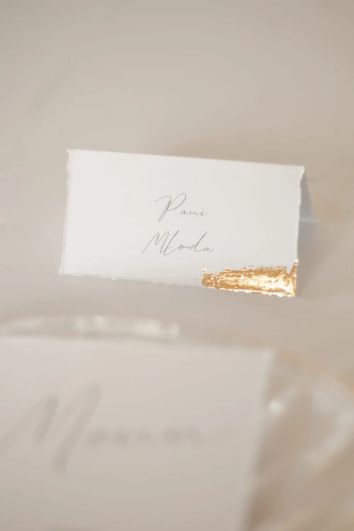 winietka-stojaca-gold-zlota-wolnostojaca-minimalistyczna-biala-zlocenie-reczne-glamour-boho (1).jpg