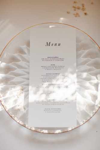 biale-minimalistyczne-menu-lezace-prostota-minimalizm-menu-na-talerzyk-menu-dla-kazdego-goscia (1).jpg
