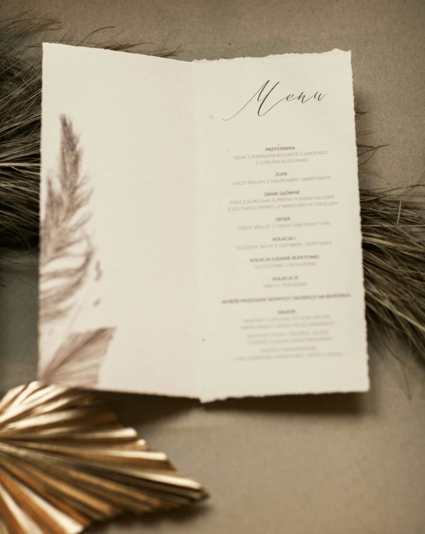 menu-weselne-menu-stojace-boho-stojacy-szuszki-suszone-rosliny-papier-rwany-czerpanydodatki-na-slub-wesele-papeteria-slubna (2).jpg