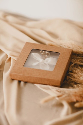 kartka-boho-z-prosba-czy-zostaniesz-moja-chrzestna-moim-chrzesnym-minimalizm-dla-chrzestnych-prosba-pytanie-dla-rodzicow-chrzestnych-boho-suszone-kwiaty-kartka-dla-chrzestnych-w-pudelku-eco-kraft-papier-rwany-biale (2).jpg
