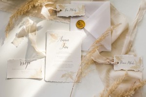 Zaproszenia na czerpanym eco papierze z trawą pampas, boho