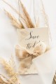 save-the-date-z-rwana-wstazka_papier-czerpany_papier-rwany_minimalistyczne-trwa-pampas_ekologiczne