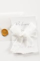 save-the-date-z-rwana-wstazka_papier-czerpany_papier-rwany_minimalistyczne-zarezerwuj-date