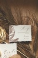 zaproszenie-z-suszkami-trawa-pampas-palma-boho-styl-boho-slub-targane-zaproszenia-rwane-dmuszek-suszonekwiaty (20).jpg