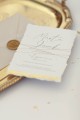 zaproszenie-zlocone-biale-papier-rwany-koperta-transparentna-stempel-lakowy-zlote-zaproszenia (3).jpg